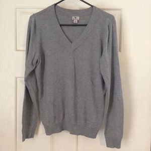 Worthington gray v neck sweater
